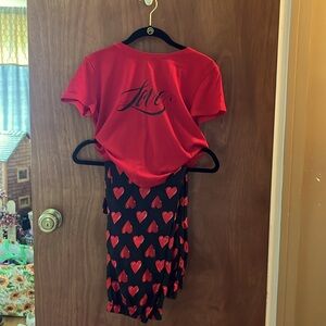 Victorias Secret Valentines pajamas size Xs, top & bottom 2pc. Set